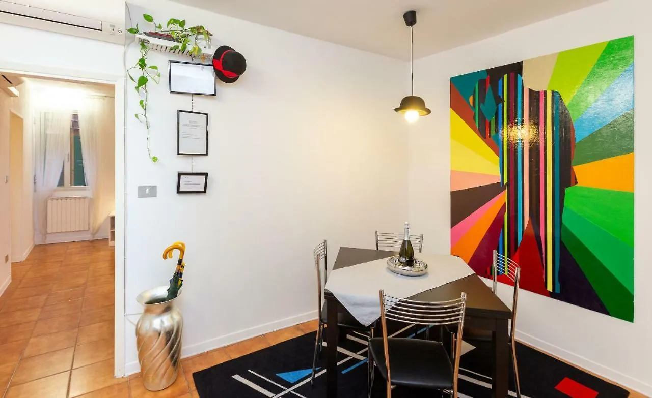 The Hatter'S Venice Apartment